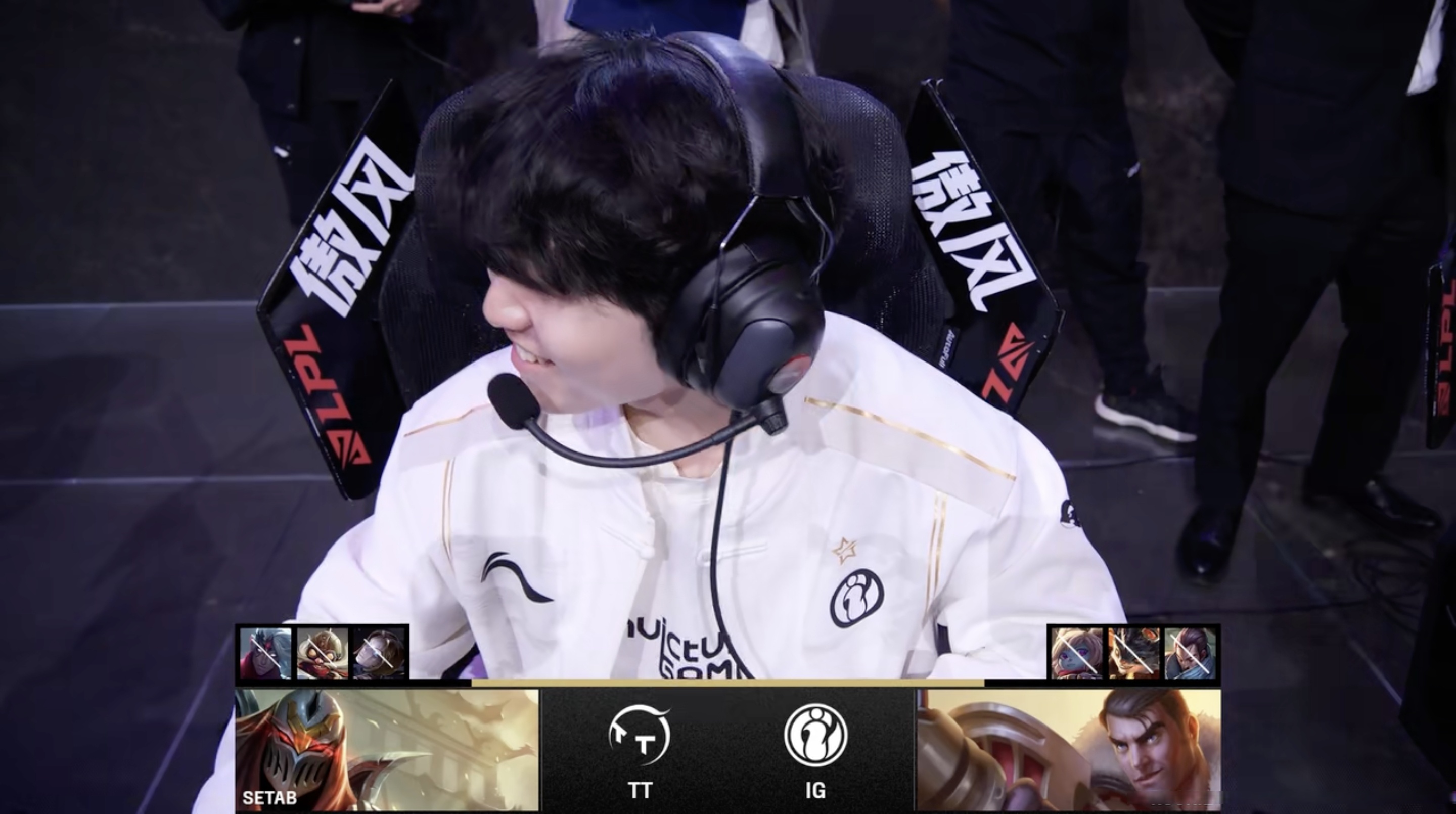 九游网页平台-Rookie在掘金比赛中反败为胜，出色防守引发热议！引发球迷热议的简单介绍